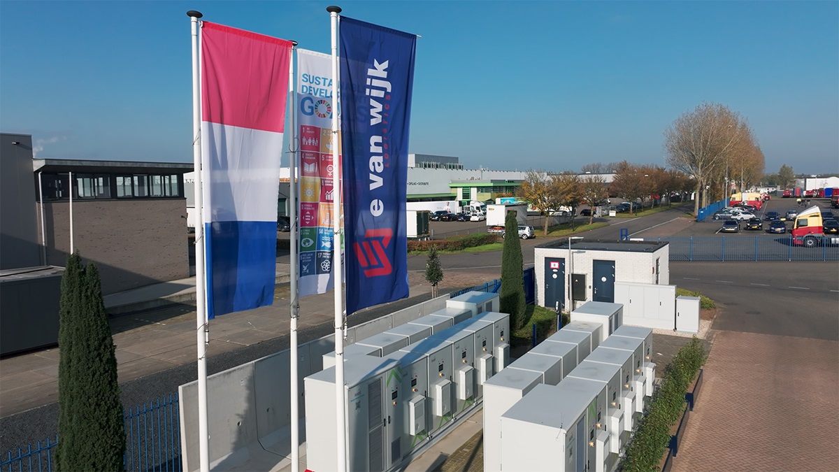 DAF Electric truck chargers E van Wijk