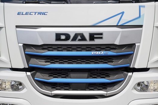 206-DAF-XB-Electric-Grille