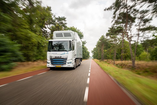 1709-New-Generation-DAF-XD-Electric